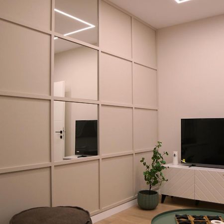 Abc Apartment Blloku Center 地拉那 外观 照片